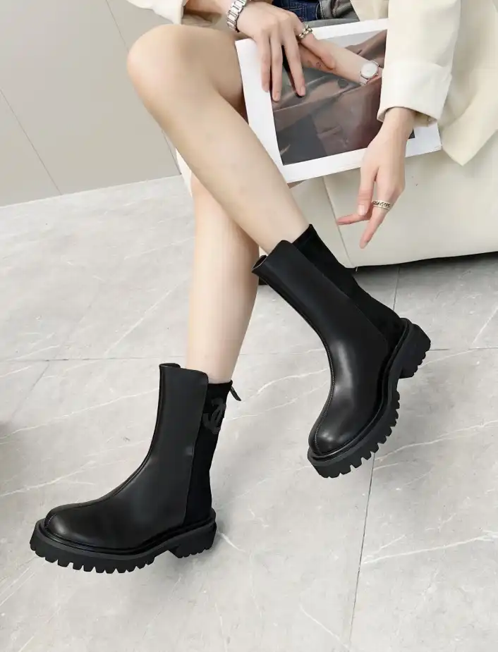 hype Chanel Boots