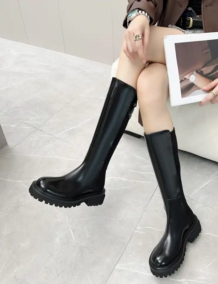 hype Chanel Boots