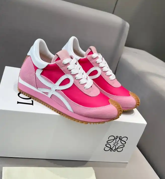 hype Loewe Sneakers