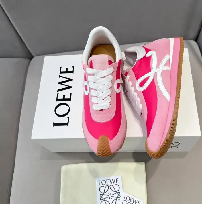 hype Loewe Sneakers