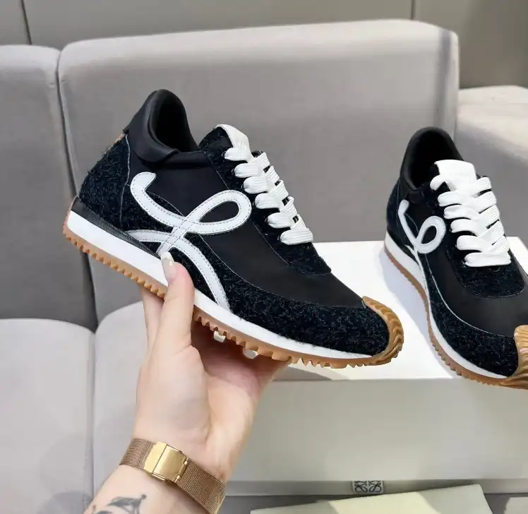 hype Loewe Sneakers