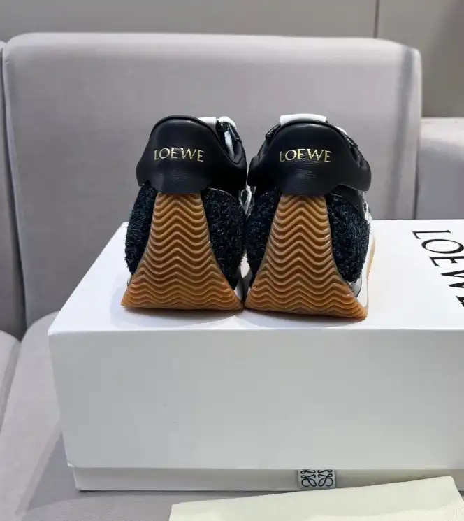 hype Loewe Sneakers