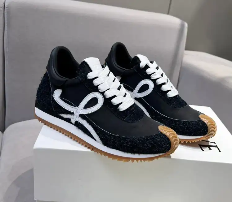 hype Loewe Sneakers