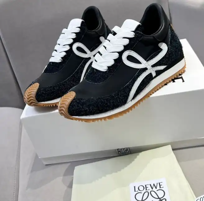 hype Loewe Sneakers