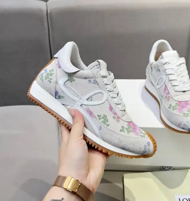 hype Loewe Sneakers