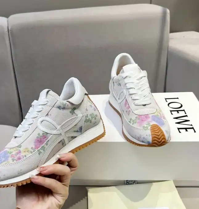 hype Loewe Sneakers