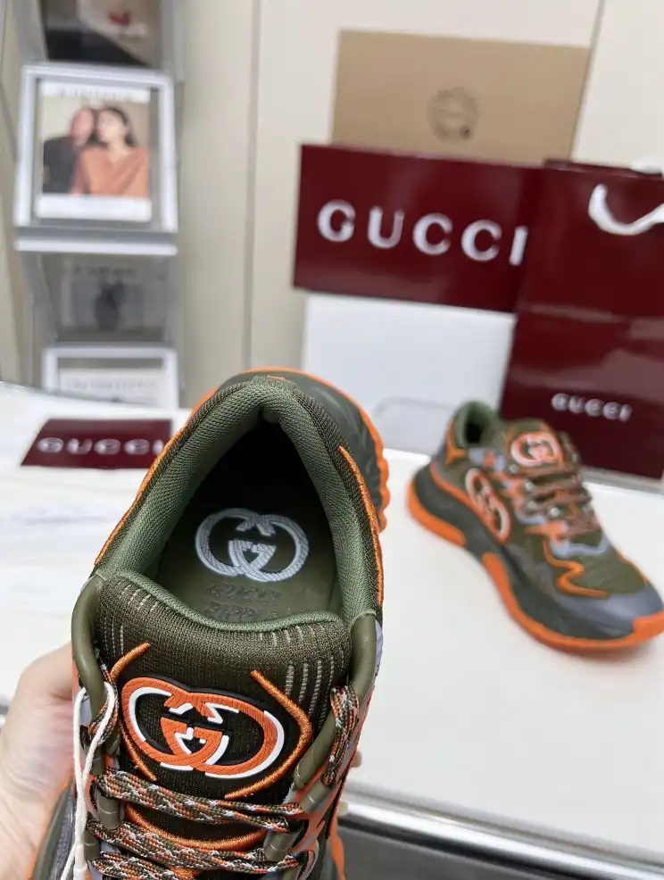 hype Gucci Slippers