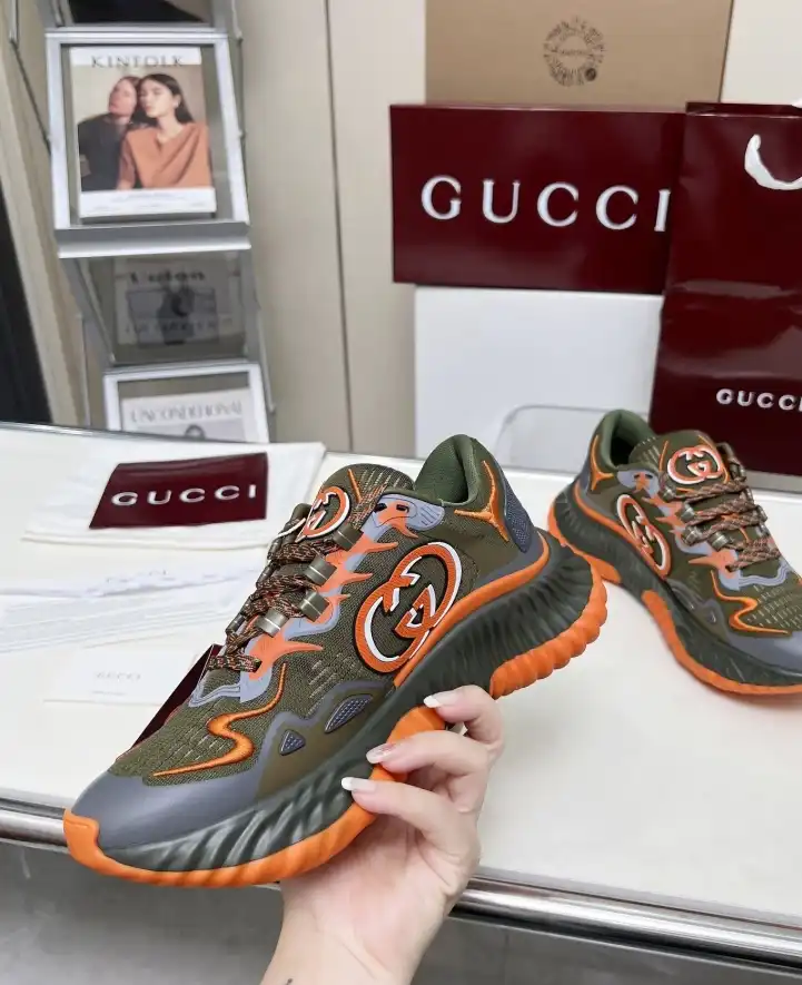 hype Gucci Slippers