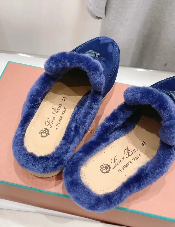 hype Other Slippers