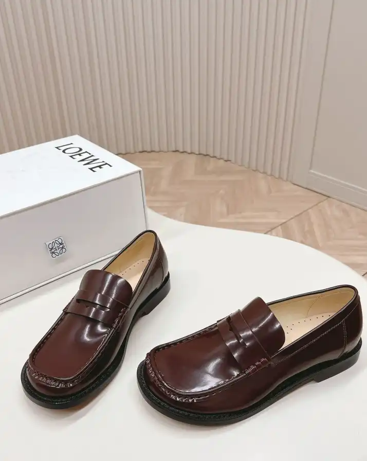 hype Loewe Leather Shoes