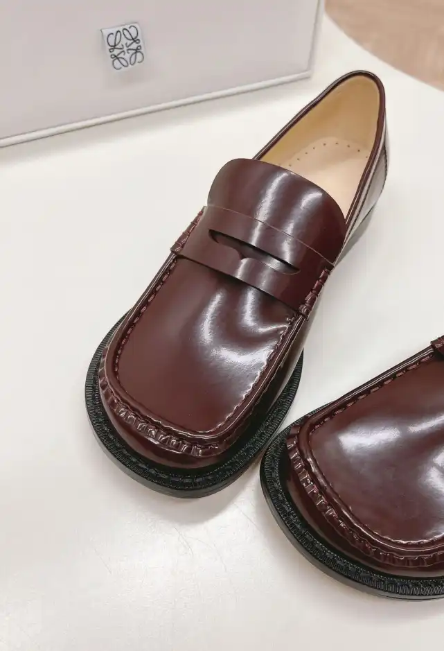 hype Loewe Leather Shoes