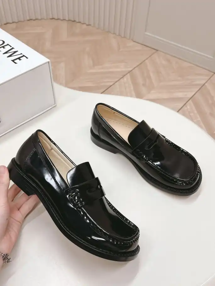 hype Loewe Leather Shoes