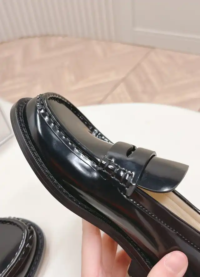 hype Loewe Leather Shoes