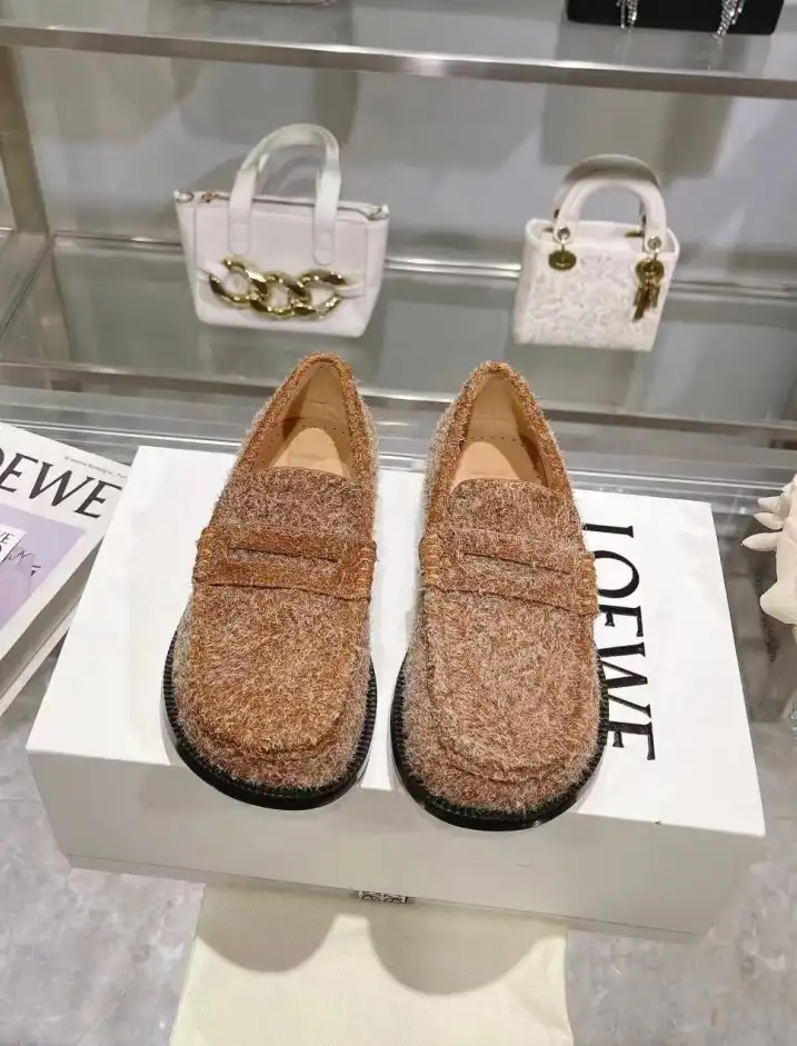 hype Loewe Leather Shoes