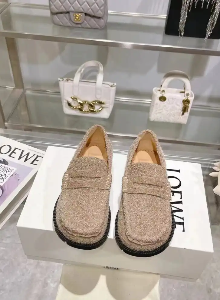 hype Loewe Leather Shoes