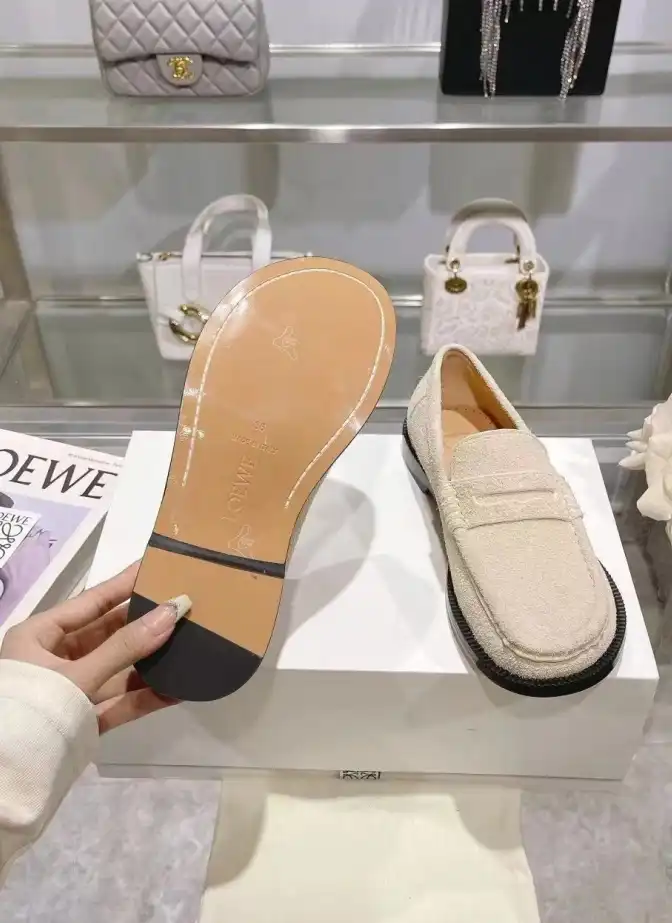 hype Loewe Leather Shoes