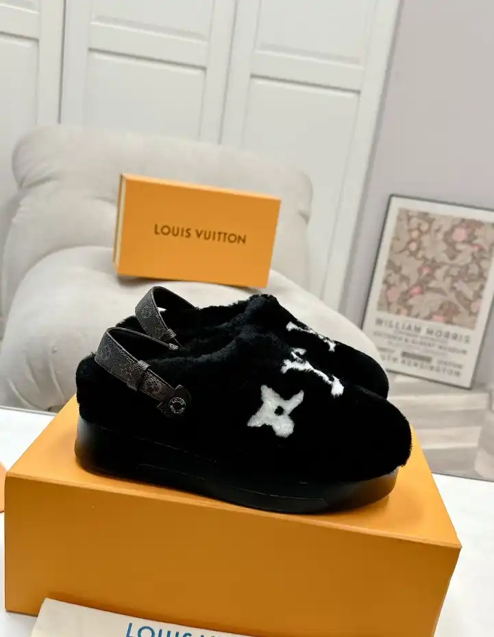 hype LV Slippers