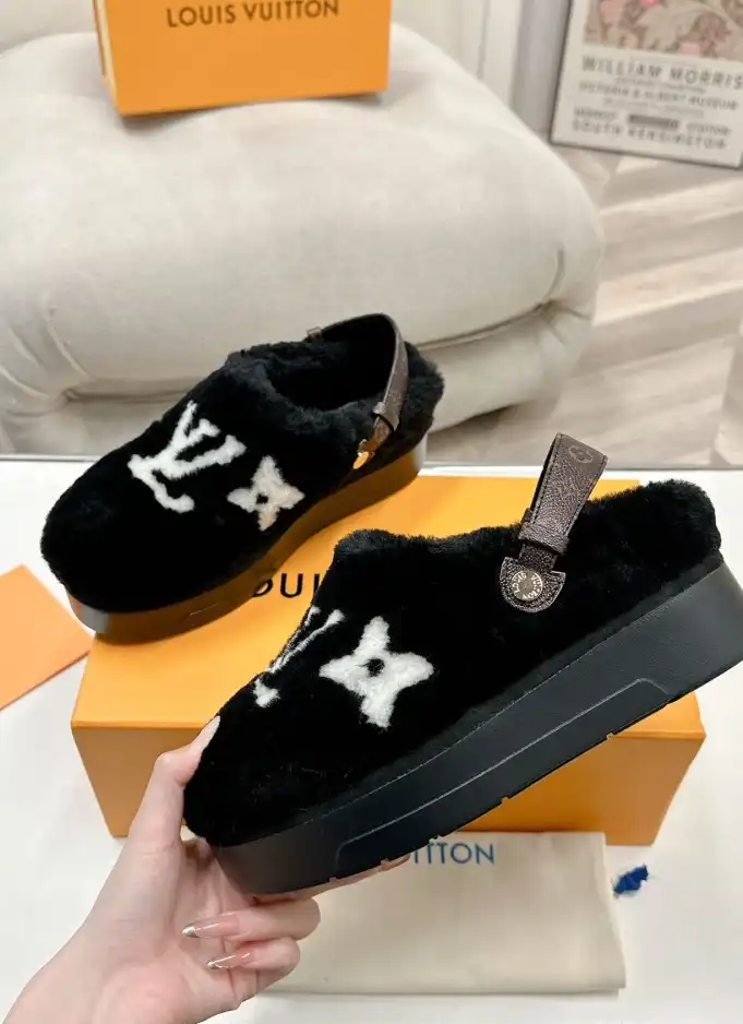 hype LV Slippers