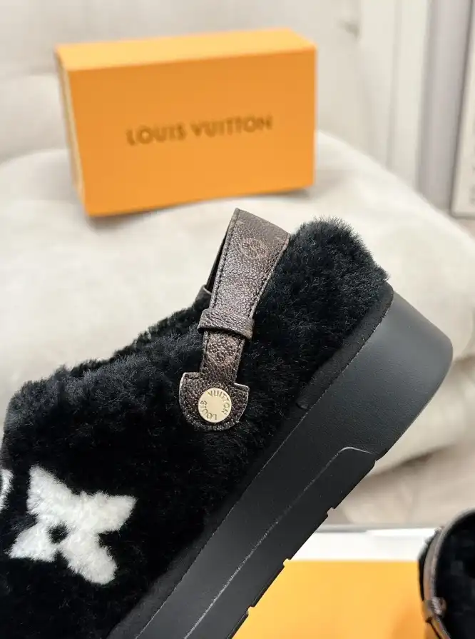 hype LV Slippers