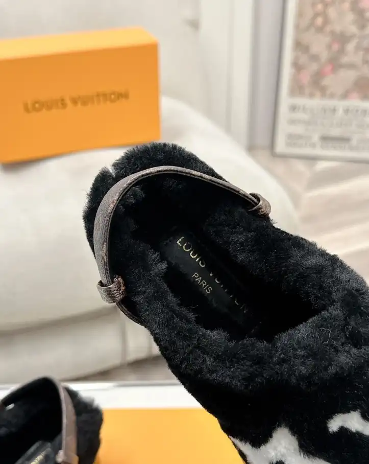 hype LV Slippers