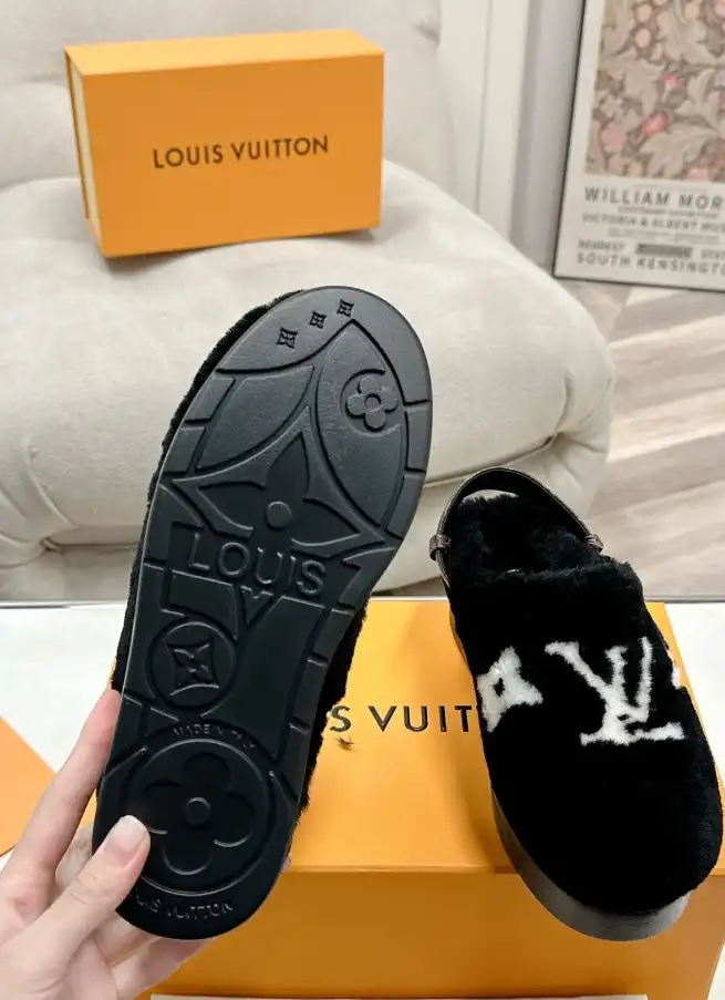 hype LV Slippers