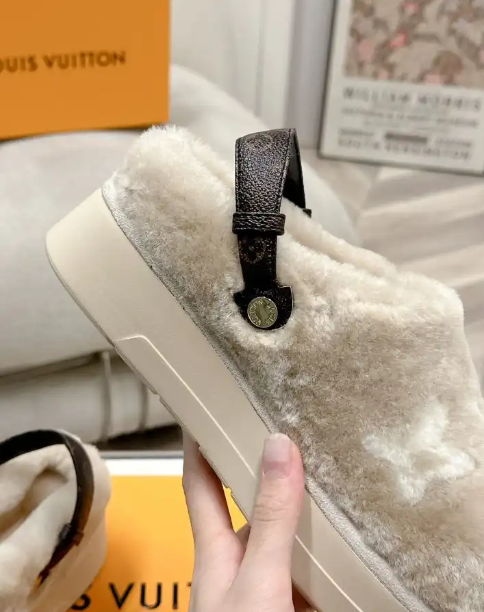 hype LV Slippers