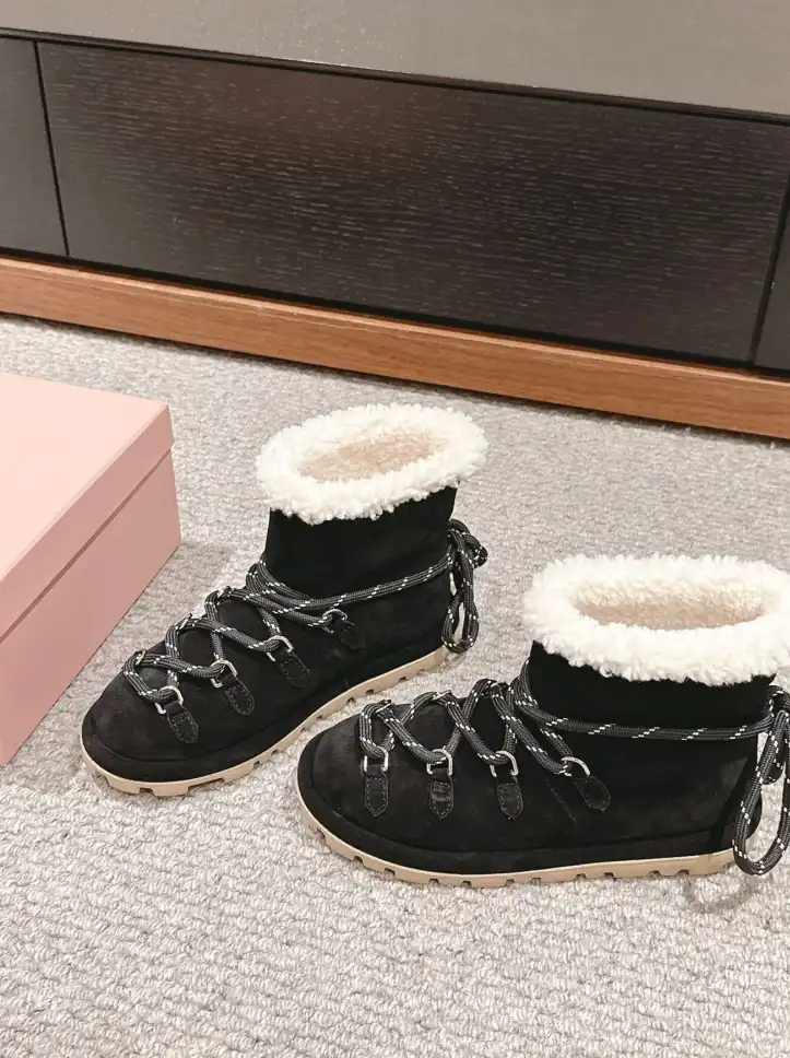 hype Miu Miu Boots