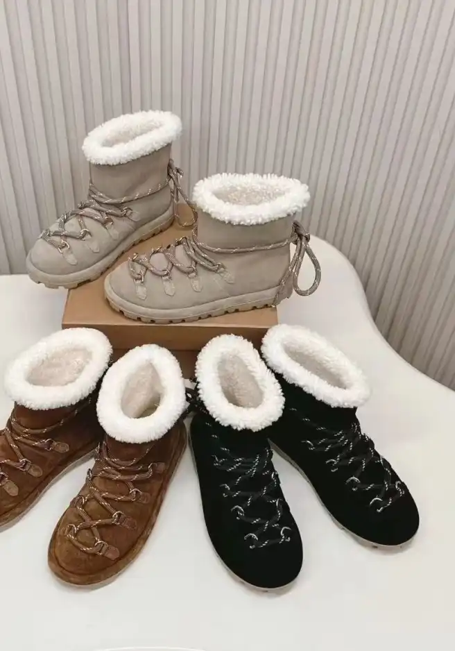 hype Miu Miu Boots