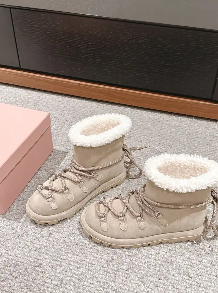 hype Miu Miu Boots