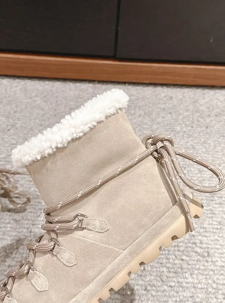 hype Miu Miu Boots