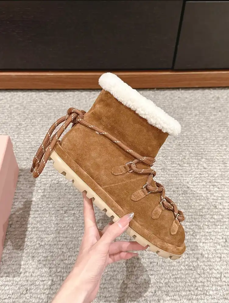 hype Miu Miu Boots