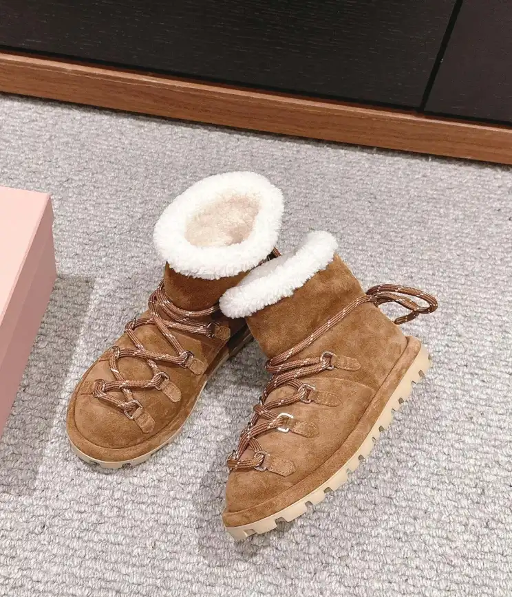 hype Miu Miu Boots