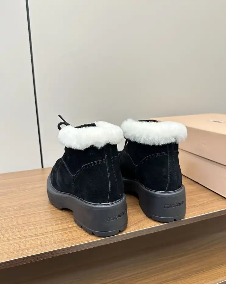 hype Miu Miu Boots