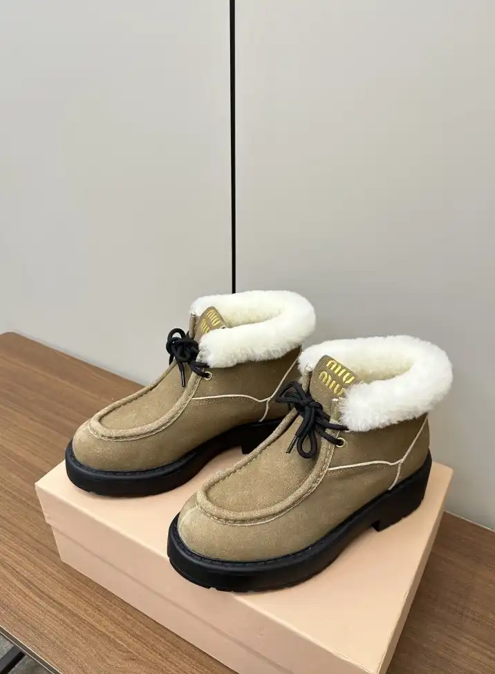 hype Miu Miu Boots