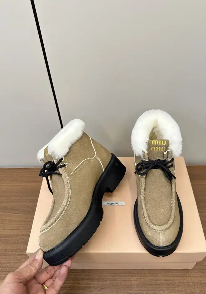 hype Miu Miu Boots