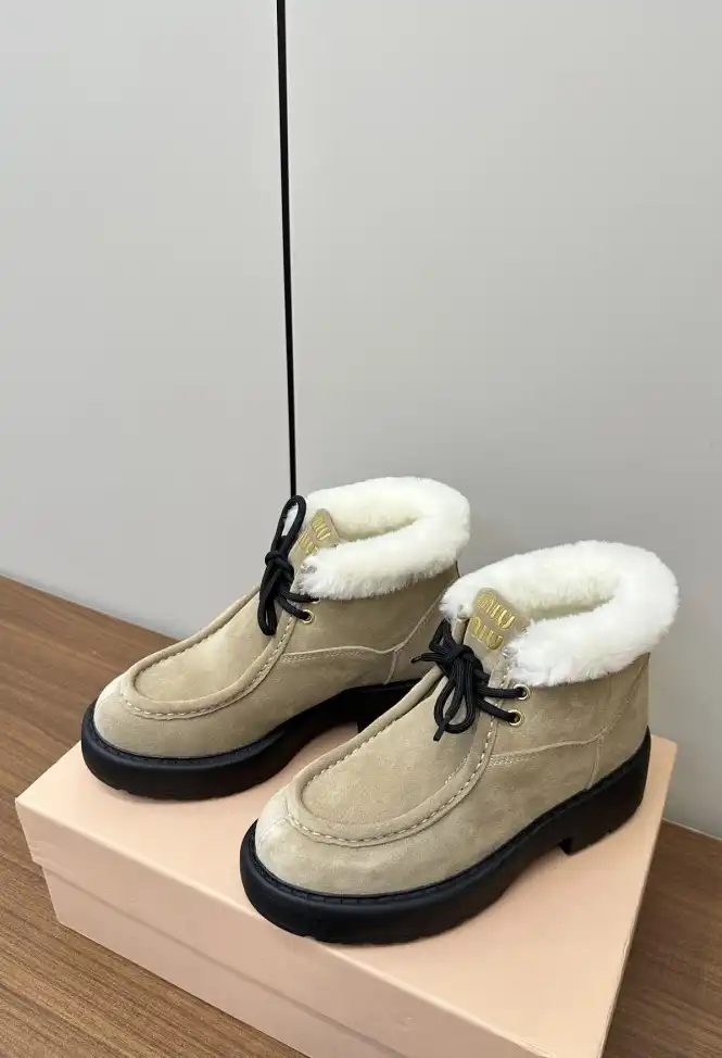 hype Miu Miu Boots