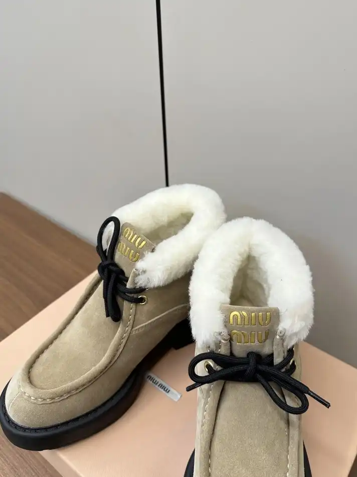 hype Miu Miu Boots