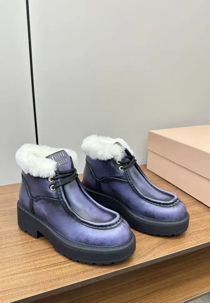 hype Miu Miu Boots