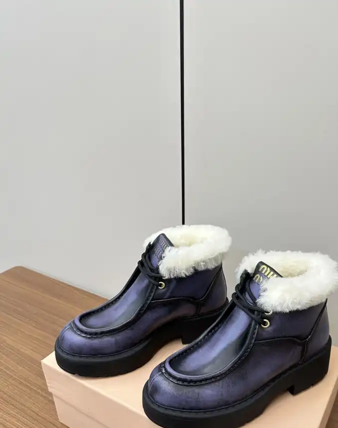 hype Miu Miu Boots