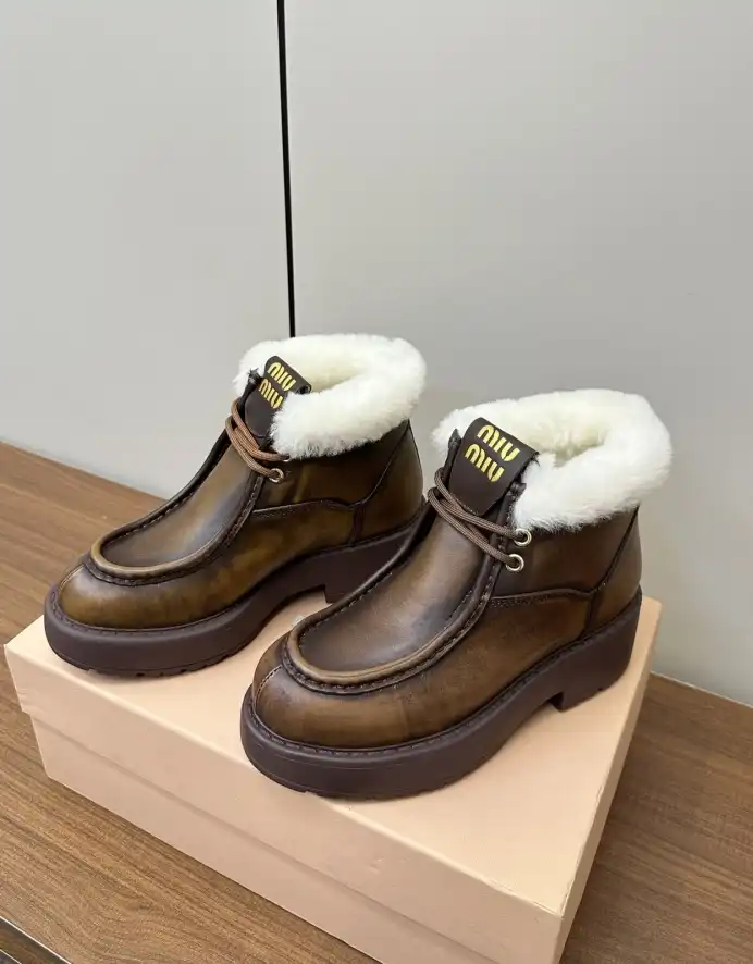 hype Miu Miu Boots