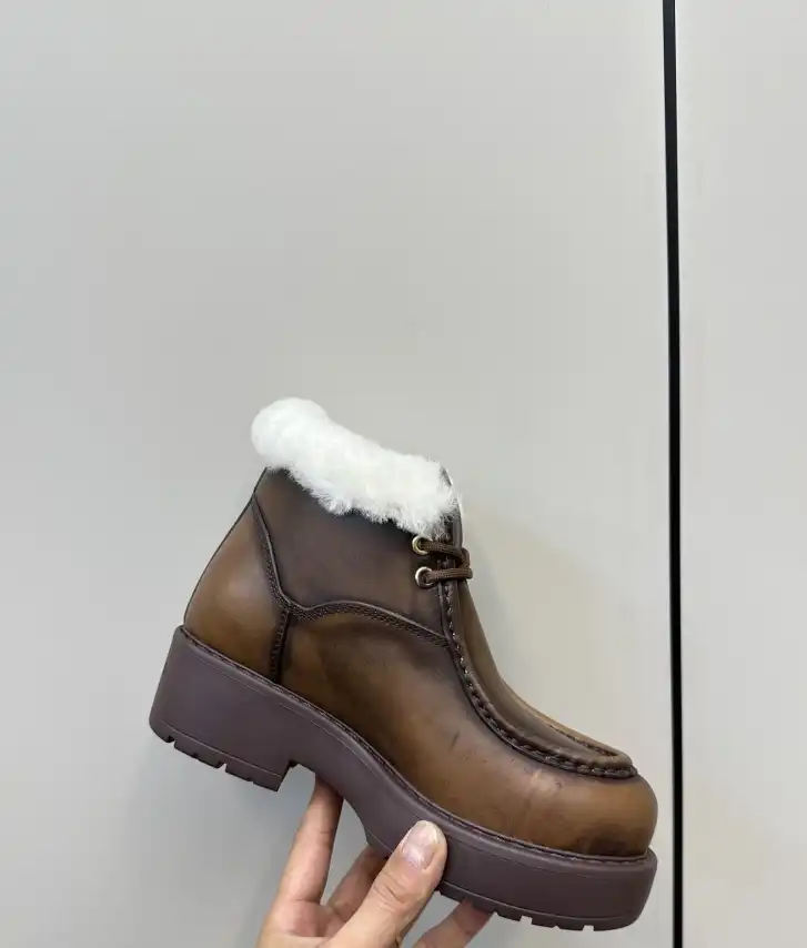 hype Miu Miu Boots