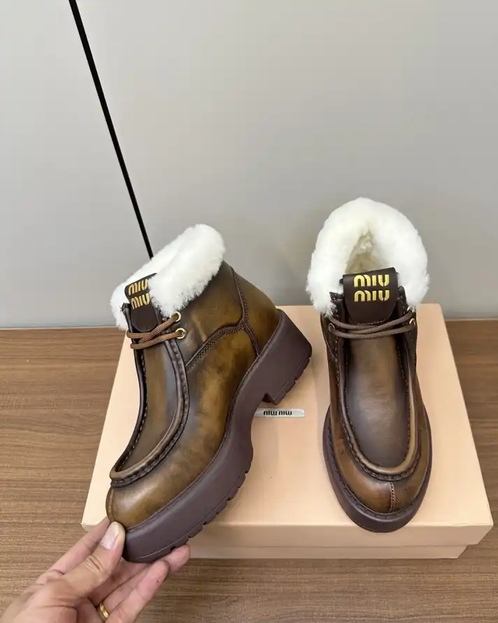 hype Miu Miu Boots