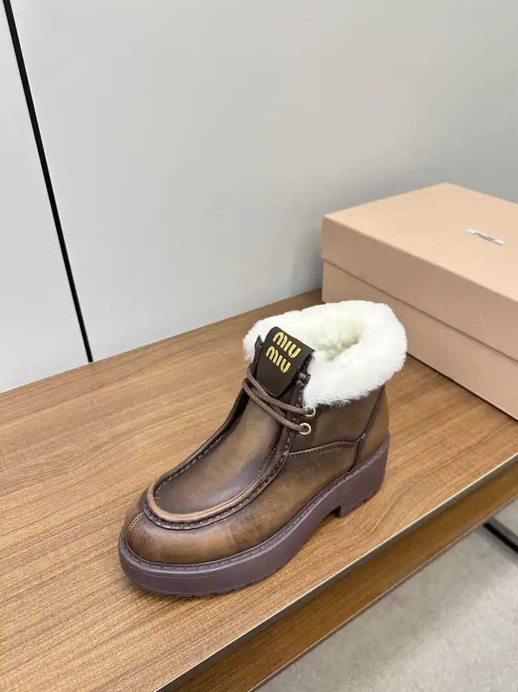 hype Miu Miu Boots