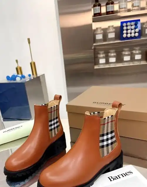 hype Burberry Boots