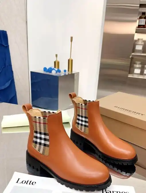 hype Burberry Boots