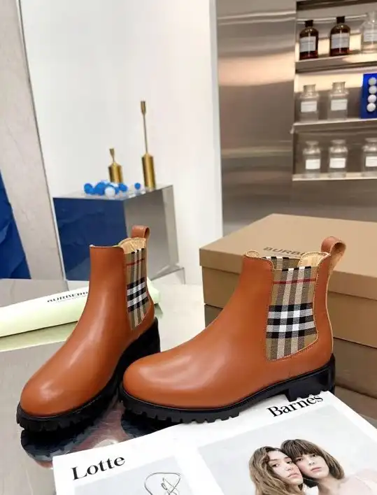 hype Burberry Boots