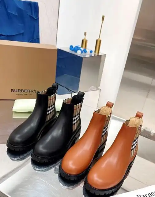 hype Burberry Boots