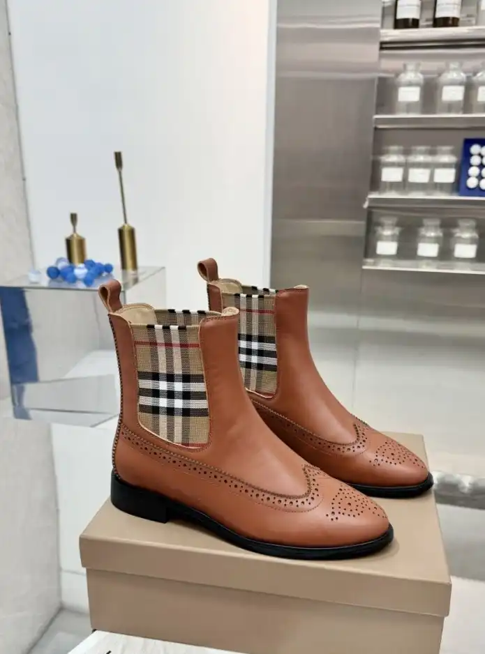 hype Burberry Boots