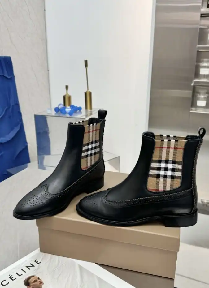 hype Burberry Boots