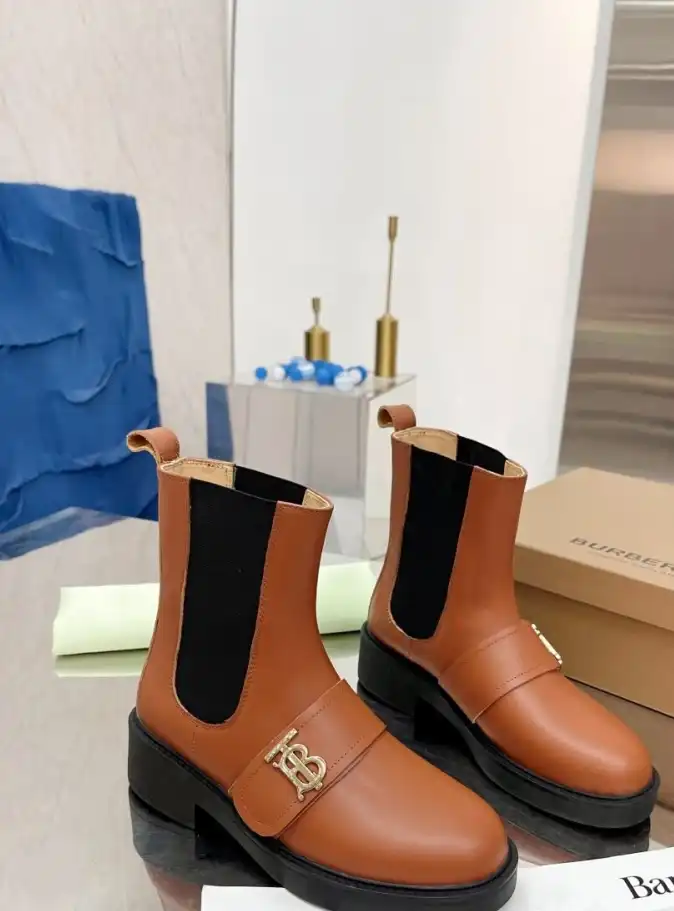 hype Burberry Boots